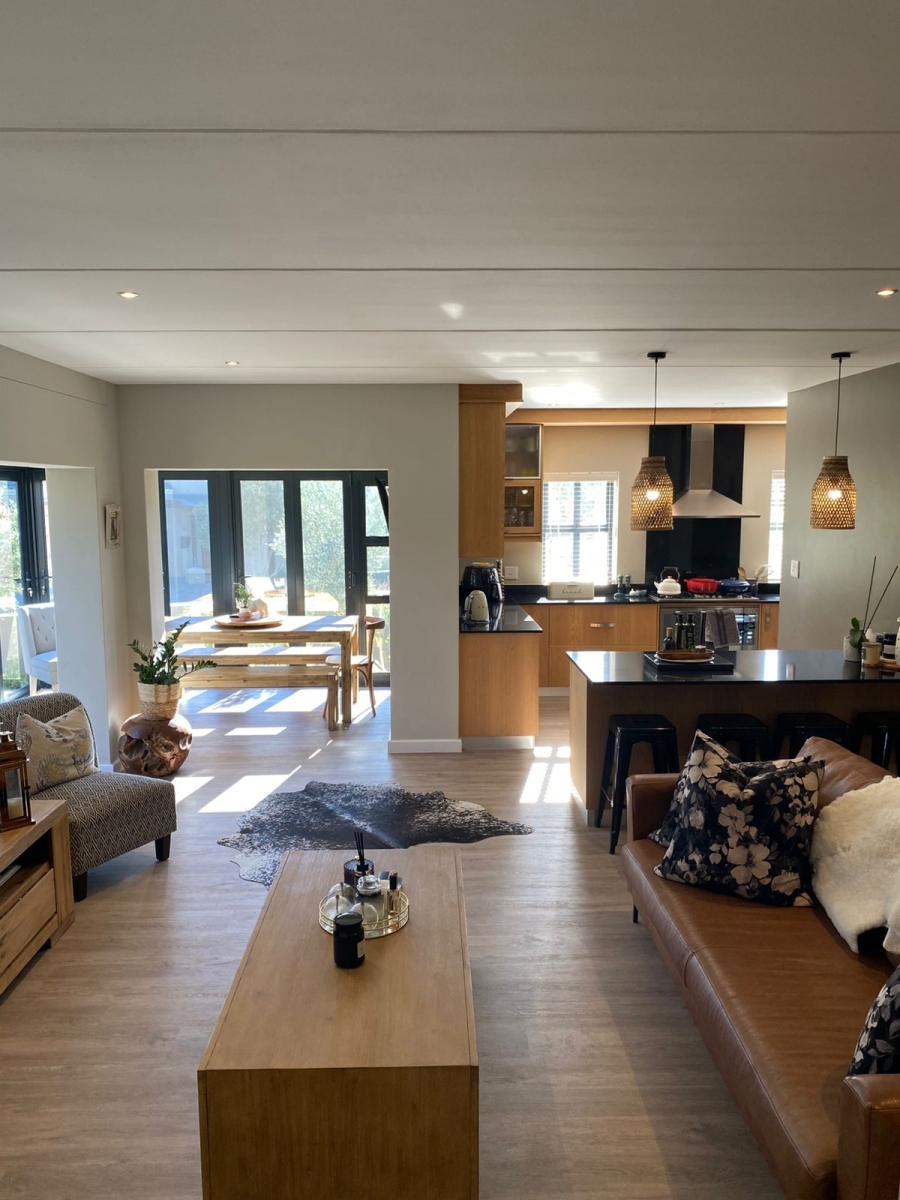 3 Bedroom Property for Sale in Graanendal Western Cape